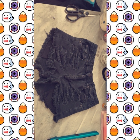 AE shorts - Picture 1 of 2